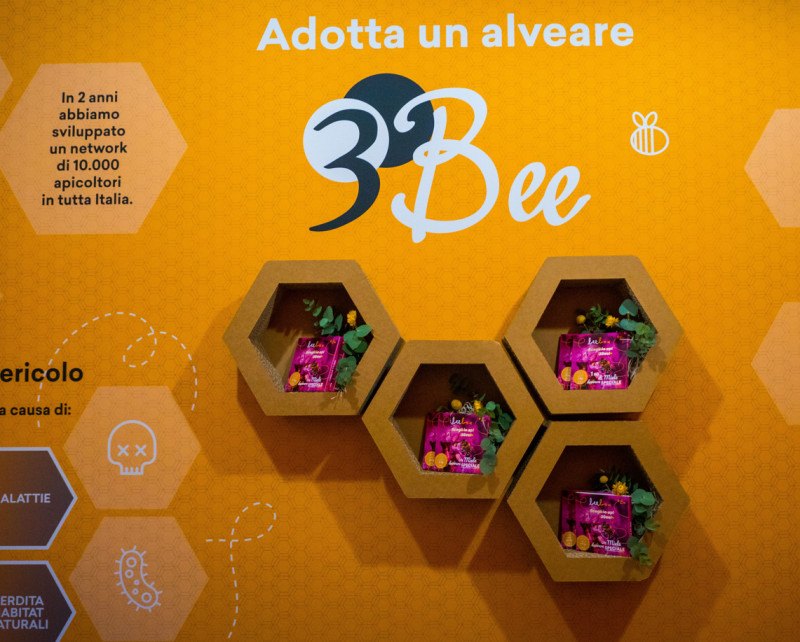 Dal successo di “Adotta un alveare” nascono le BeeBox di 3Bee, il primo cofanetto sostenibile per proteggere le api ad atterrare nei negozi.