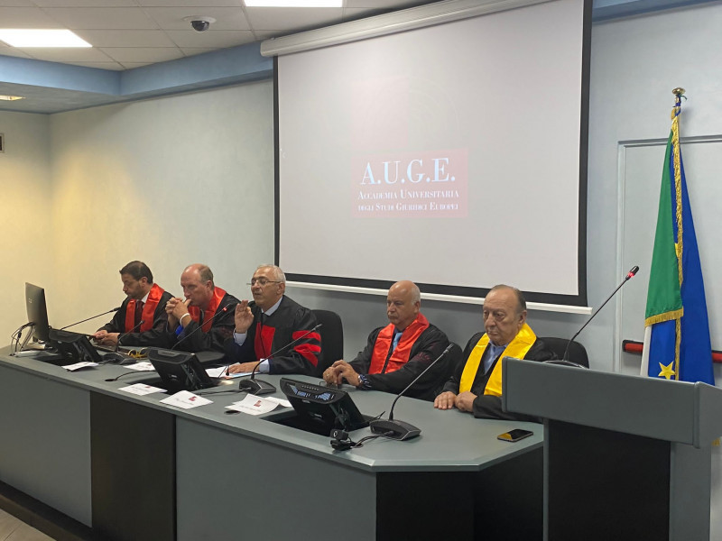 Grazie al lavoro di ricerca dell’Accademia Universitaria Auge ,  allo studio condotto dal Centro di formazione CTP, la figura di TECNICO ESPERTO FISCALE  è  legittimamente inserita nell’elenco delle professioni